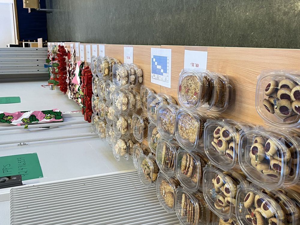 Et bord fullt av mat